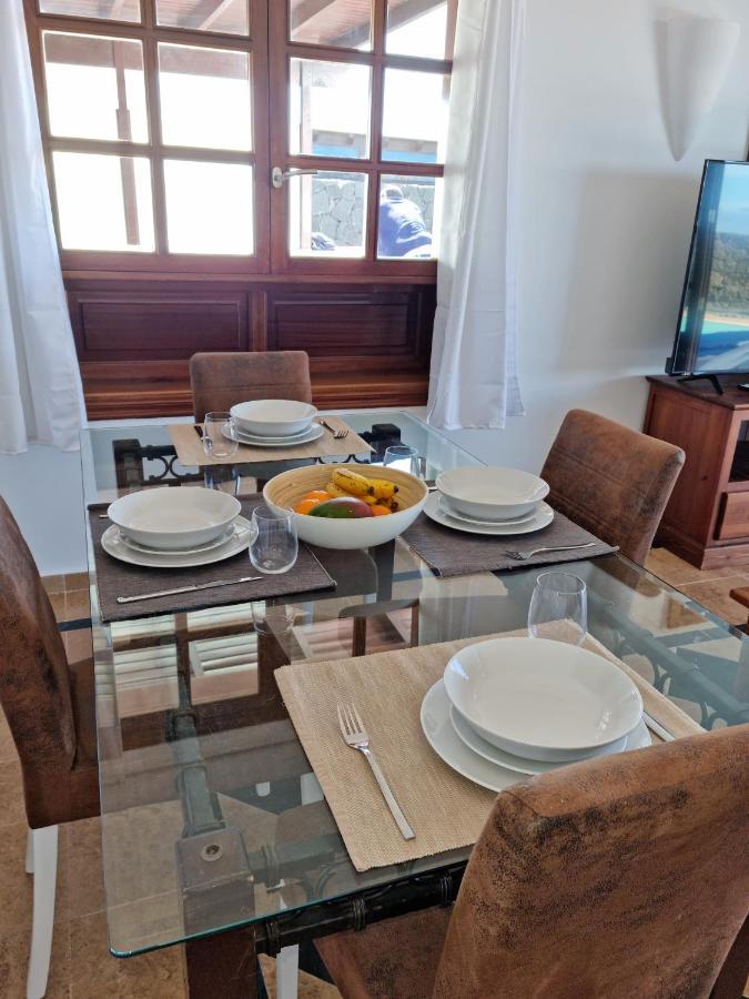 Villa Ana Playa Blanca  Ngoại thất bức ảnh