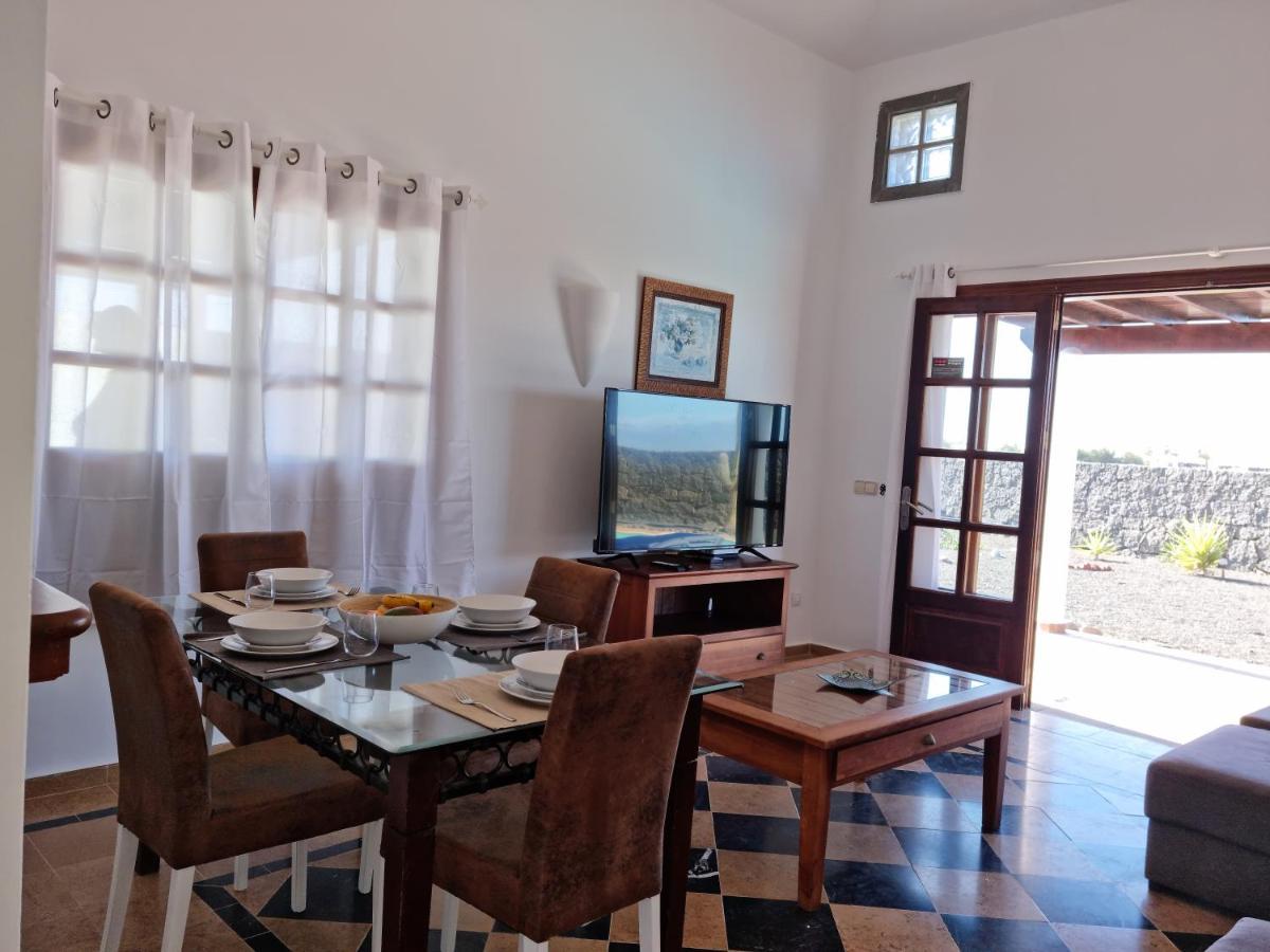 Villa Ana Playa Blanca  Ngoại thất bức ảnh